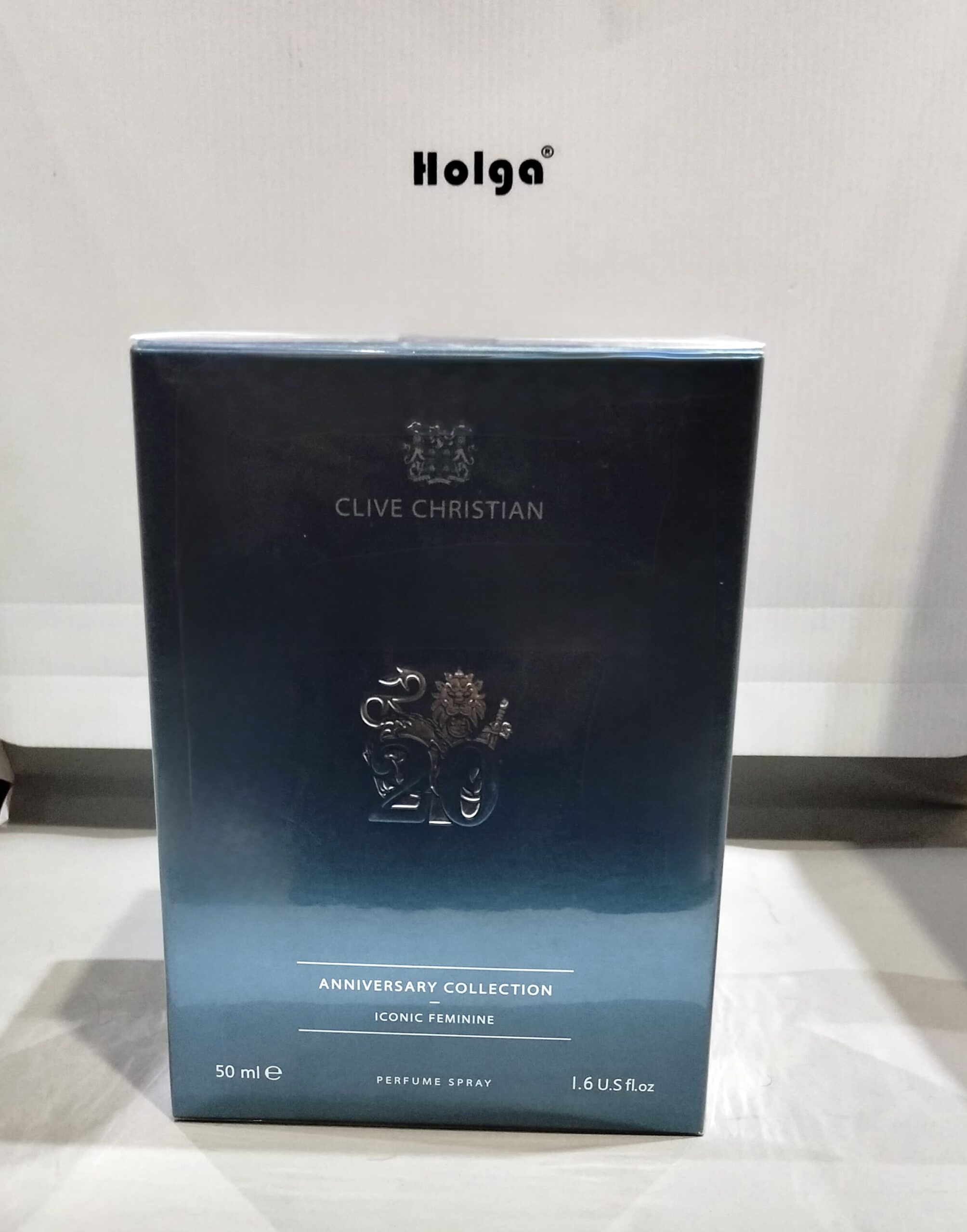 15afc326-2b5e-4bce-ba40-56ff80725b22-2 Clive Christian Iconic Feminine MasterBox 50 ML - Image 4