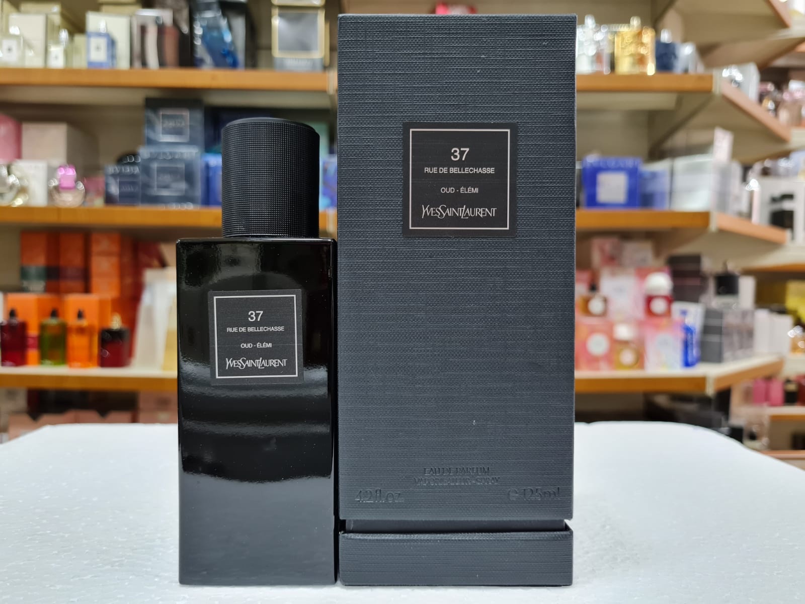 ✨ Yves Saint Laurent – 37 Rue de Bellechasse Oud Elixir ✨